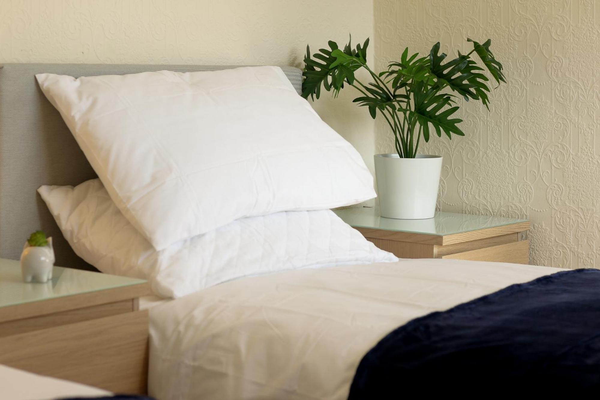 Leconfield Close - Comfy House And Free Parking Кингстън ъпон Хъл Екстериор снимка